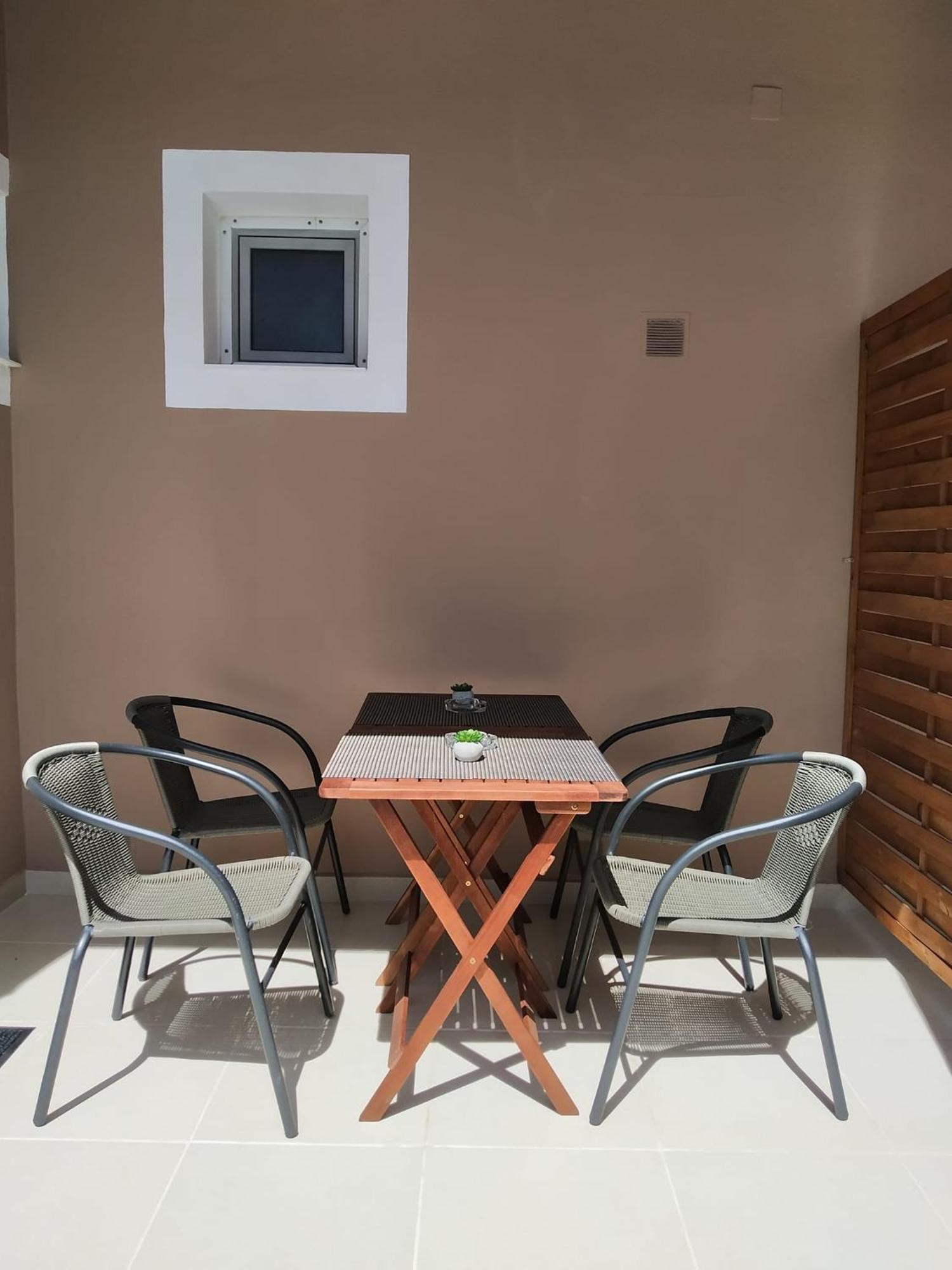 Trousas Apartments 로다 외부 사진