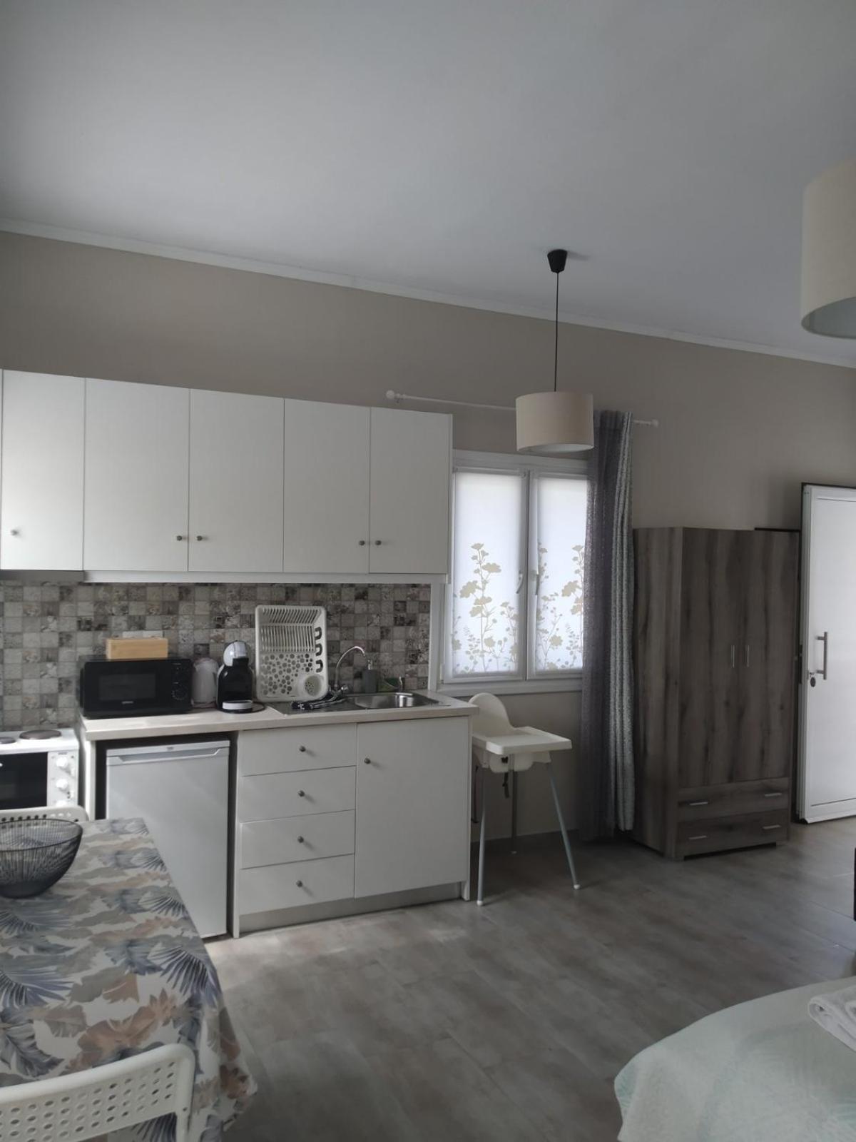 Trousas Apartments 로다 외부 사진