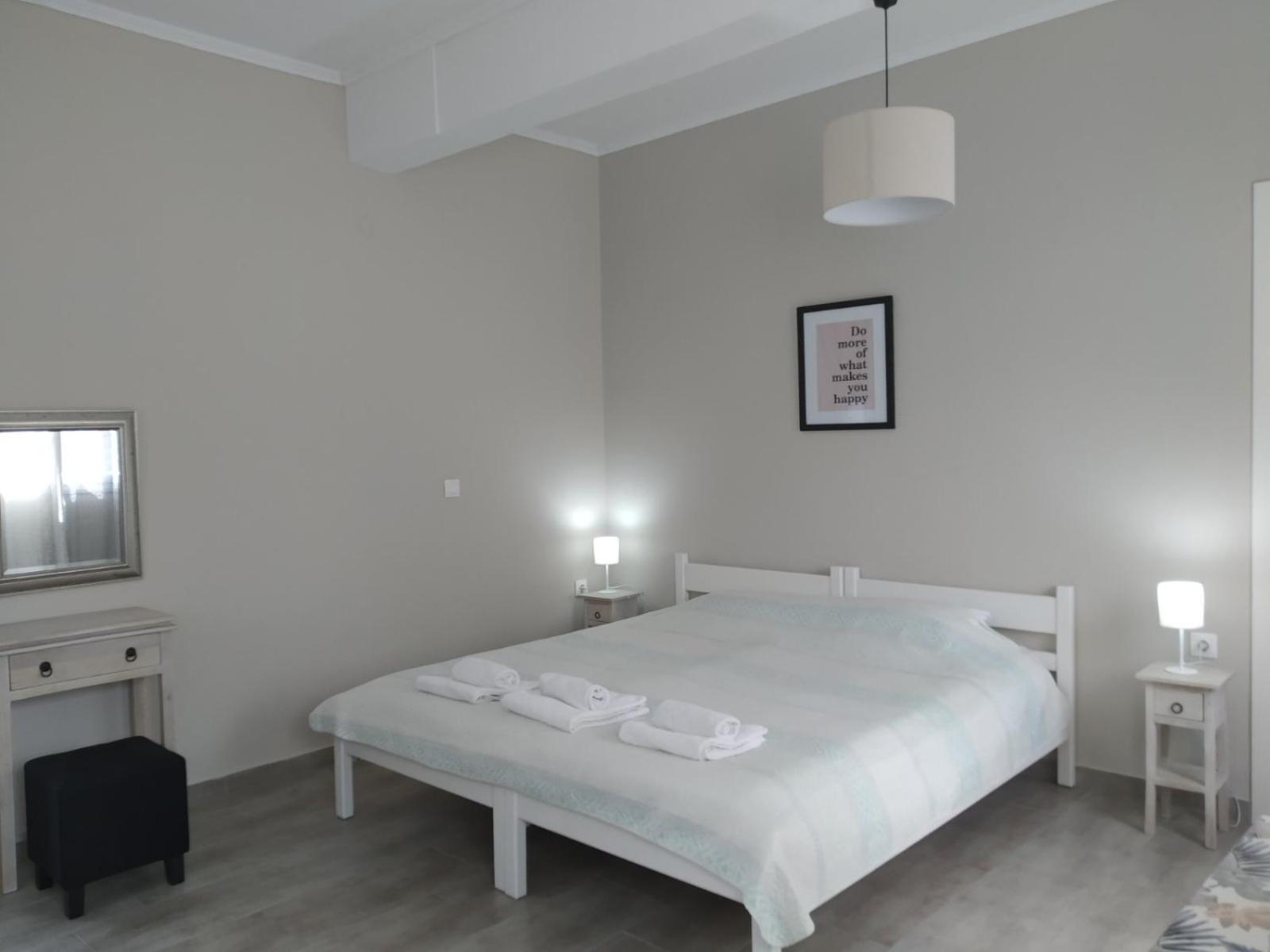 Trousas Apartments 로다 외부 사진